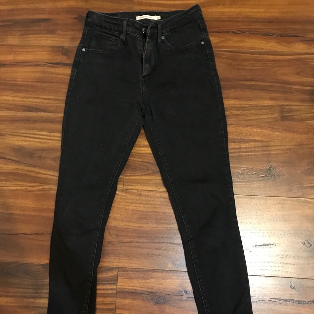 LEVIS JEANS